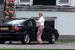 Soestdijk 29 juni 2001
Prins Bernhard viert zijn 90e verjaardag.
Prinses Laurentien met hun Volvo c70