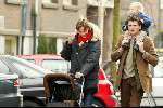 Amsterdam1 maart 2003
Prins Maurits en Marilene wandelen met Prinses Anna en Prins Lucas