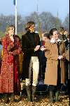 Mierlo 3 december 2002
Prinses Marilene met Lucas, Prinses Annette en Prinses Laurentien, Frank Houben en Cas Spijkers met kleinkind bij nationale boomplantdag in Mierlo