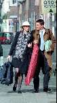 Prinses Marilene en Prins Maurits wandelend door Amsterdam
17 APRIL 1999