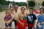 Kaataheuvel 22 juni 2003

Opening nieuwe show in de efteling
mariska v kolck met vader en zoontje

Peter Smulders bv