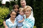 Harderwijk 28 juni 2004
Premiere show in dolfinarium.
Berdien Stenberg met gezin