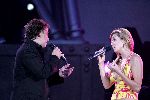 Rotterdam 10 juni 2004
Marco Borsato in de kuip. 
Do zangeres met Marco