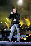 Rotterdam 10 juni 2004
Marco Borsato in de kuip.    
Peter Smulders bv