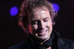 Rotterdam 10 juni 2004
Marco Borsato in de kuip.    
Peter Smulders bv