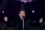 Rotterdam 10 juni 2004
Optreden Marco Borsato in de kuip.    
Peter Smulders bv