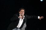Rotterdam 10 juni 2004
Marco Borsato in de kuip.
Peter Smulders bv