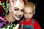 Kaatsheuvel 15 juni 2004
Perspresentatie van  de kleine zeemeermin.
Mariska v Kolck met zoontje Vincent