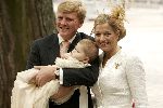 Den Haag 12 juni 2004
Doop Prinses Amalia in grote kerk Den Haag.
Prins Willem Alexander met prinses Amalia en Maxima