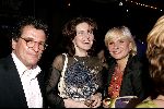 Amsterdam 1 juni 2004
Paul Verhoeven krijgt Bert Haanstra prij in Paradiso.
Medy v d Laan met Monique v d Ven en Edwin de Vries