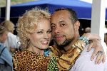Bloemendaal 2 juni 2004
Feestje Jacky bij strandtent Vroeger.
Monique Sluyter met vriend