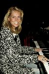 Geertruidenberg 5 juni 2004
Auditie voor princess kinderkoor. Jury bestaand oa uit Nance Coolen