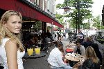 Amsterdam 30 juni 2004
Nicolette v Dam op cornelis schuytstraat