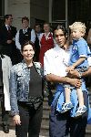 Amsterdam 8 juni 2004
Pierre v Hooijdonk met zoon en vriendin  bij vertrek Nederlands elftal naar Portugal.