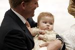 Den Haag 12 juni 2004
Doop Prinses Amalia in grote kerk Den Haag.
Prins Willem Alexander met prinses Amalia en Maxima