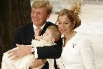Den Haag 12 juni 2004
Doop Prinses Amalia in grote kerk Den Haag.
Prins Willem Alexander met prinses Amalia en Maxima