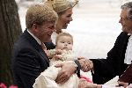 Den Haag 12 juni 2004
Doop Prinses Amalia in grote kerk Den Haag.
Prins Willem Alexander met prinses Amalia en Maxima