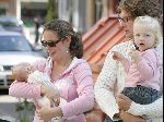 Amsterdam 16 juni 2004
Prinses Annette met Prins Sam en Prins Bernhard jr met Prinses Isabella v Vollenhoven