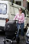 Amsterdam 16 juni 2004
Prinses Annette Sekreve met zoontje Prins Sam v Vollenhoven
Bugaboo wandelwagen