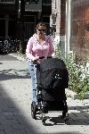 Amsterdam 16 juni 2004
Prinses Annette Sekreve met zoontje Prins Sam v Vollenhoven
Bugaboo wandelwagen