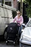 Amsterdam 16 juni 2004
Prinses Annette Sekreve met zoontje Prins Sam v Vollenhoven
Bugaboo wandelwagen