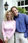 Vinkeveen 11 juni 2004
Presentatie cd Robert Leroy bij de plashoeve.
Robert Leroy met Tatjana