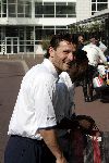 Amsterdam 8 juni 2004
Ronald Waterreus en Clarence Seedorf bij vertrek Nederlands elftal naar Portugal.