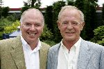 Harderwijk 28 juni 2004
Premiere show in dolfinarium.   
Ronnie Tober met Jan Jochems