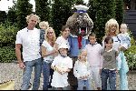 Harderwijk 28 juni 2004
Premiere show in dolfinarium. 
Mary Borsato met Silvana Borsato Wino Omtzigt en Rosanna Lima