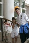 Amsterdam 8 juni 2004
Roy Makaay met zoon en dochter  bij vertrek Nederlands 11 naar Portugal.