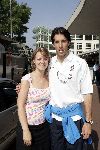 Amsterdam 8 juni 2004
Ruud v Nistelrooij met zijn vriendin bij vertrek Nederlands elftal naar Portugal.