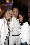 Amsterdam 11 juli 2004
Michael Lingg met Anouk Voorveld en Touriya bij de show van Wolford.