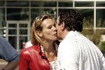 Amsterdam 8 juni 2004
Wim v Hanegem kust zijn vrouw Marianne bij vertrek Nederlands elftal naar Portugal.