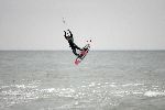 Bloemendaal 2 juni 2004
Wouter Nicolaas kite surfen in Bloemendaal