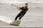 Bloemendaal 2 juni 2004
Wouter Nicolaas kite surfen in Bloemendaal