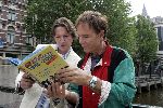 Amsterdam 10 juni 2005
Cliff Richard met erik de zwart met top 40 boek