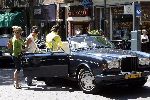 Amsterdam 18 juni 2005
Connie Breukhoven met Marvin Shanne en Edwin in Bentley Cabrio op de cornelis schuytstraat