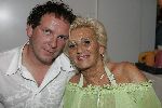 Bloemendaal 1 juni 2005
haringparty radio Noordzee bij tropen aan zee.
Hanny Veerkamp en Robert Leroy