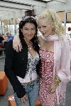 Bloemendaal 1 juni 2005
haringparty radio Noordzee bij tropen aan zee.
Laura Vina en Monique Sluyter