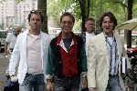Amsterdam 10 juni 2005
Cliff Richard met erik de zwart met top 40 boek
Michiel v Rijswijk