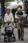 Amsterdam 4 juni 2005
Prins Bernhard jr met Prinses Annette en Sam v Vollenhoven en Isabella v Vollenhoven  op cornelis schuytstraat