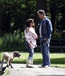 Amsterdam 31 mei 2005
Tatjana met haar vriend Ewald laten hun 2 honden uit in het park.