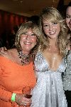 Rotterdam 6 juni 2005
Uitreiking Johnny Kraaykamp Musical awards in nieuwe  luxor.
Chantal Janzen en Willeke Alberti