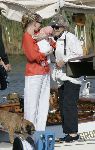 Muiden 28 mei 2005
Koningin Beatrix varen met Mabel Wisse Smit prinses Luana en prins Friso