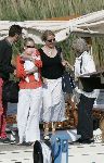 Muiden 28 mei 2005
Koningin Beatrix varen met Mabel Wisse Smit prinses Luana en prins Friso