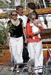 Muiden 28 mei 2005
Koningin Beatrix varen met Mabel Wisse Smit prinses Luana en prins Friso