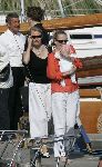 Muiden 28 mei 2005
Koningin Beatrix varen met Mabel Wisse Smit prinses Luana en prins Friso