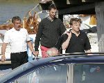 Muiden 28 mei 2005
Koningin Beatrix varen met Mabel Wisse Smit prinses Luana en prins Friso