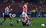 09 Maart 1999
EVV-PSV 0-5
Andre Ooijer in duel met Steve v d Borght
Links op de foto Andre v Tuinen
