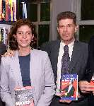 Amsterdam 9 oktober 1999 
Voor aanvang uitreiking boek Frits Barend hier samen met zijn dochter Barbara Barend